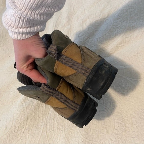 Montrail size 7.5 Vibram Sole Brown Gorpcore Outdoors Nature Hiking Boots - Picture 7 of 8